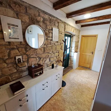 Apartment Rural Podastrana