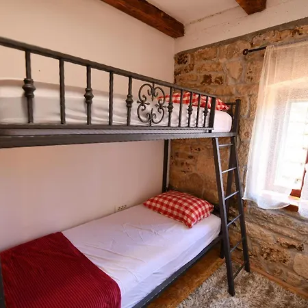 Apartment Rural Podastrana