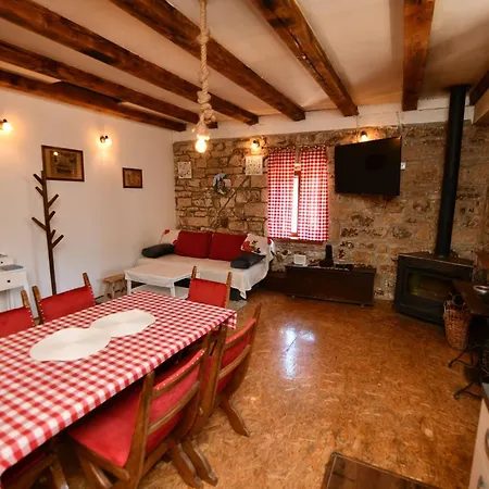 Apartment Rural Podastrana *