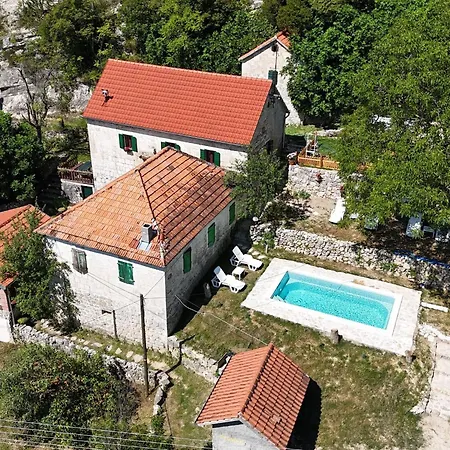 Rural Podastrana *